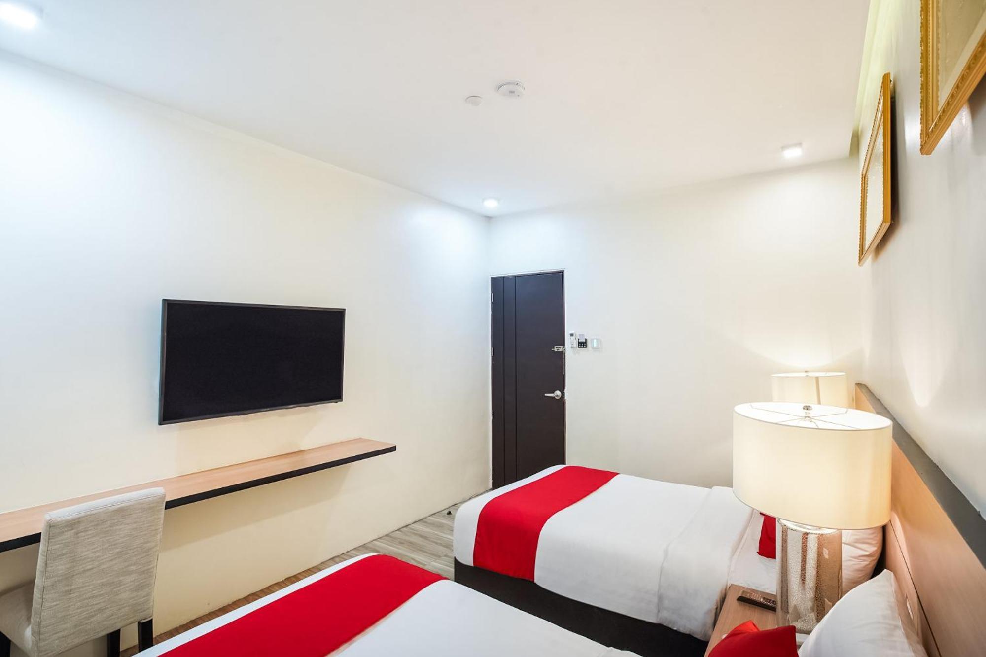 Oyo 489 Casa Mia Hotel Suites General Santos City Eksteriør billede
