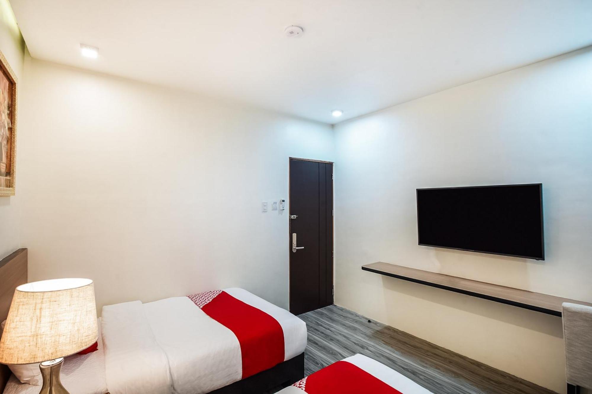 Oyo 489 Casa Mia Hotel Suites General Santos City Eksteriør billede