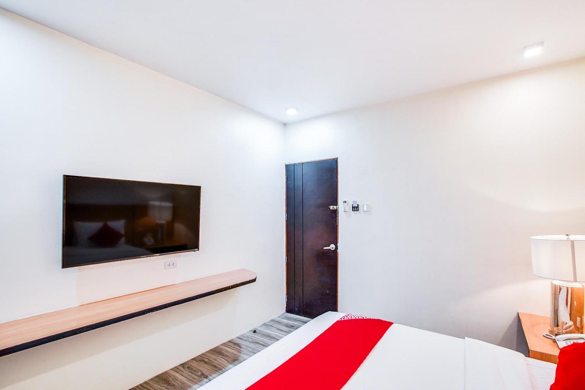 Oyo 489 Casa Mia Hotel Suites General Santos City Eksteriør billede